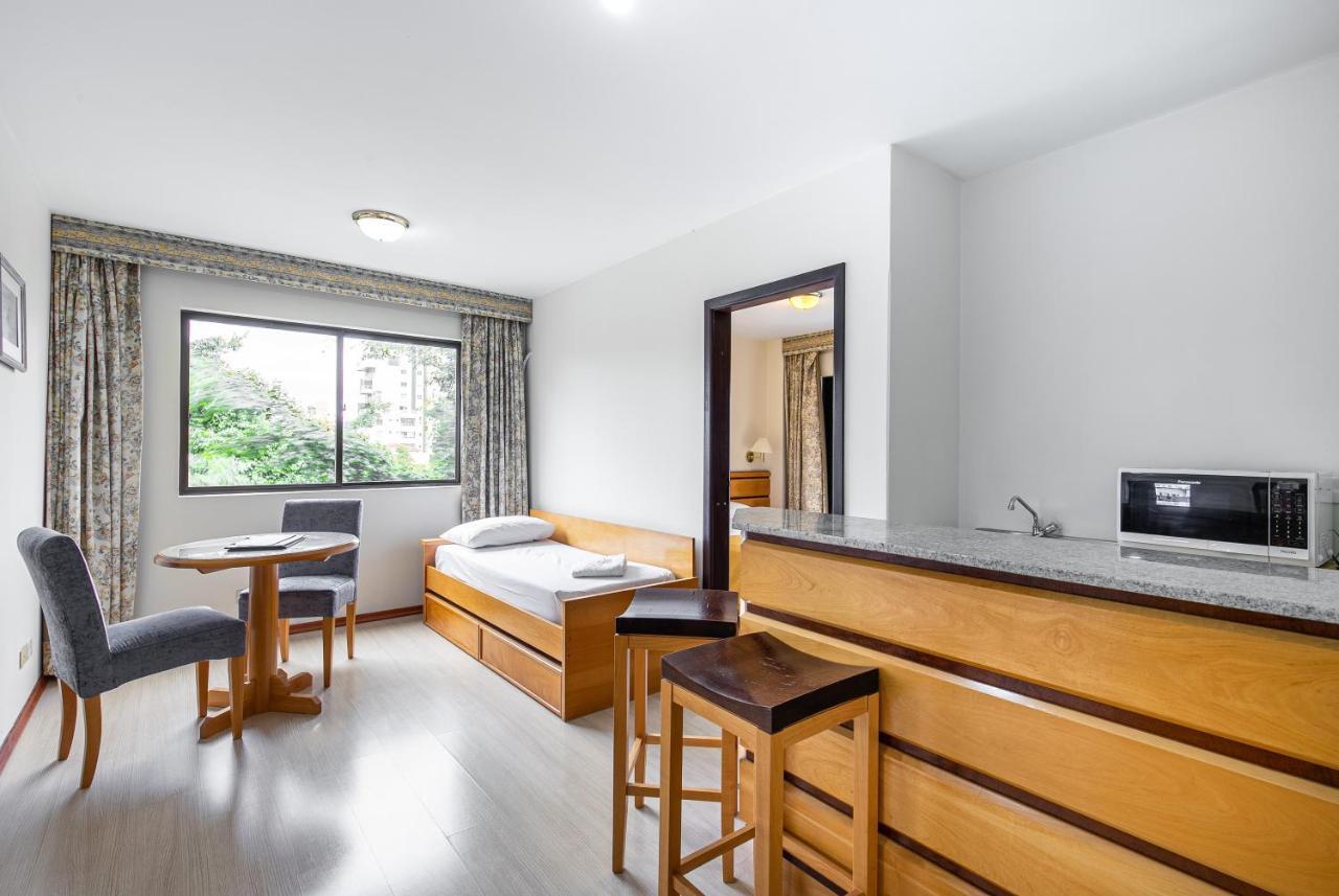 Hotel Flat Petras Residence Курітіба Екстер'єр фото